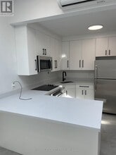 754 Queen St E in Toronto, ON - Building Photo - Building Photo