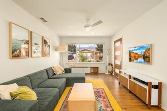 90 Rio Via in Oak View, CA - Building Photo - Building Photo