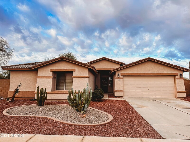 1125 N Maria Ln in Casa Grande, AZ - Building Photo