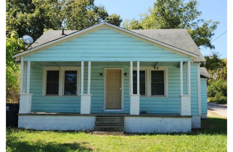 528 Hickory St in Henderson, NC - Building Photo