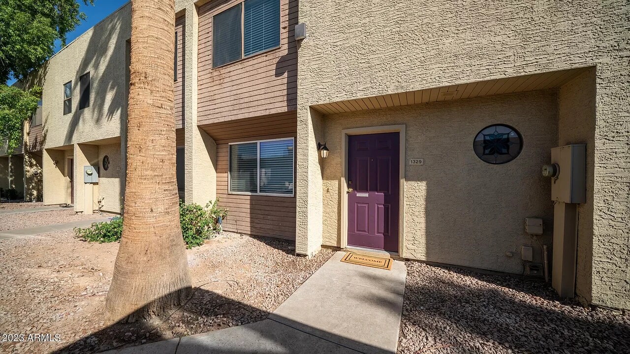 1329 S Mitchell Dr in Tempe, AZ - Building Photo