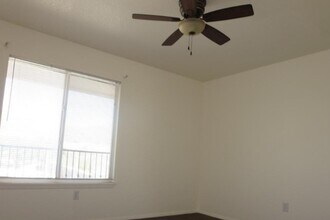 6250 Partello St, Unit 2 in El Paso, TX - Foto de edificio - Building Photo