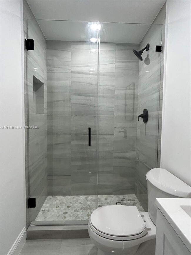 6820 SW 5th St-Unit -1 in Miami, FL - Building Photo - Building Photo