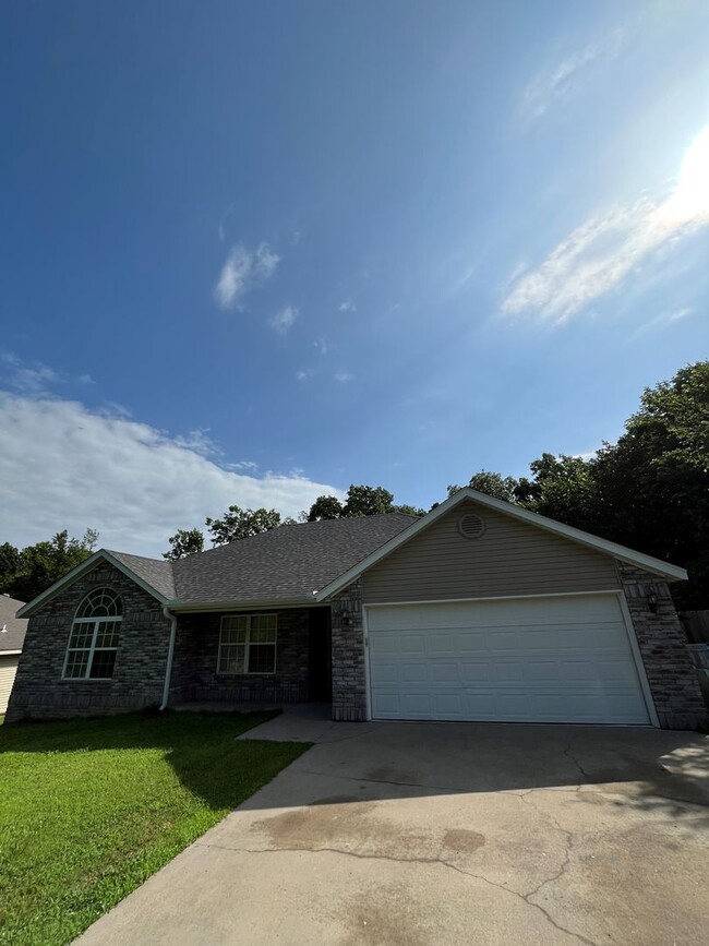 8 Boreland Ln in Bella Vista, AR - Building Photo - Building Photo