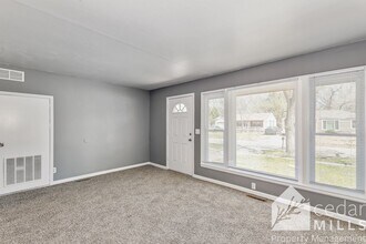 1519 N Old Manor Rd in Wichita, KS - Building Photo - Building Photo