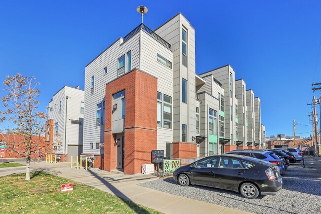 property at 1463 30th St