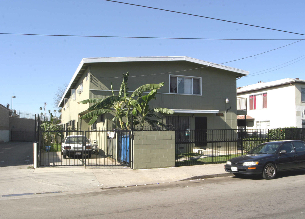 10 Units Property in Los Angeles, CA - Building Photo