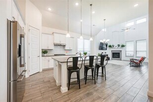 14404 Home Trl in Roanoke, TX - Building Photo