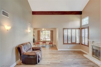 2408 El Cortez Ave in Las Vegas, NV - Building Photo - Building Photo