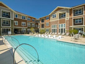 The Elliott Senior Apartments in Arlington, TX - Building Photo