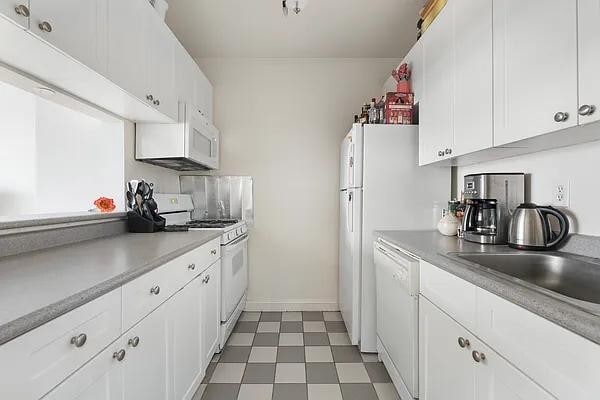 88 Greenwich St in New York, NY - Building Photo - Building Photo