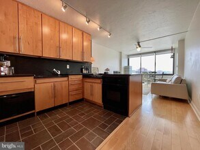 1301 20th St NW in Washington, DC - Building Photo - Building Photo