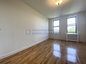 282 Cabrini Blvd in New York, NY - Building Photo