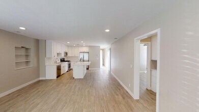 4859 Catoctin Dr in San Diego, CA - Building Photo - Building Photo