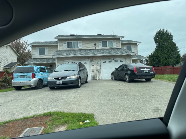 property at 225 21st Pl SE