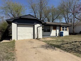 829 Willow Brook Dr in Midwest City, OK - Building Photo