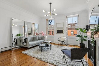 299 8th St in Jersey City, NJ - Building Photo - Building Photo