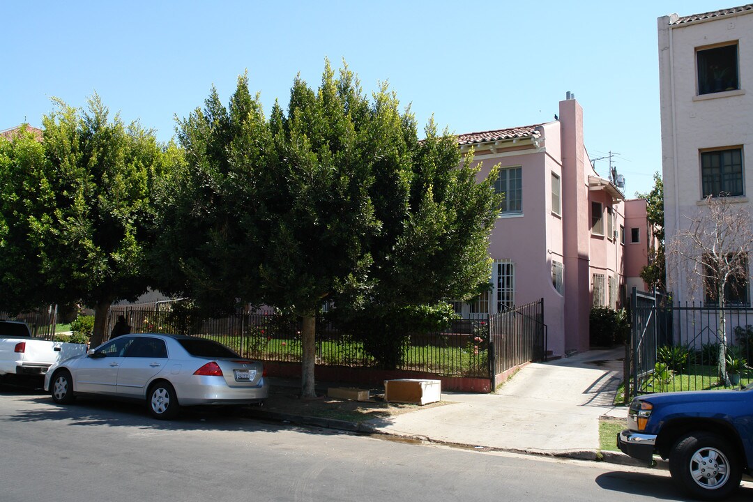 238 S Kenmore Ave in Los Angeles, CA - Foto de edificio