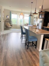 15438 Eames Wy in Apple Valley, MN - Building Photo - Building Photo