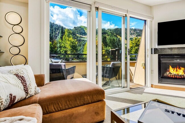 835 E Durant Ave, Unit ID1021491P in Aspen, CO - Building Photo - Building Photo