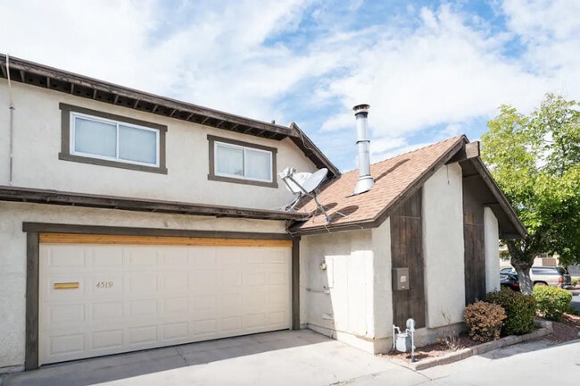 4519 Buena Vista Dr in Las Vegas, NV - Foto de edificio - Building Photo