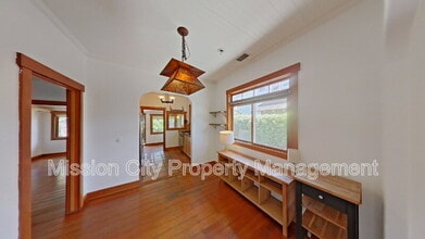 1110 Curley Ave in Santa Barbara, CA - Building Photo - Building Photo