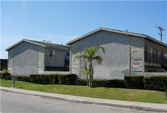 3941-3951 Saviers Rd in Oxnard, CA - Building Photo - Building Photo