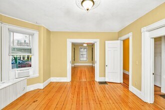 13 Wyoming St in Boston, MA - Building Photo - Building Photo