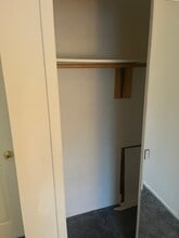 31 Oaktree Dr, Unit 1 bedroom apartment-EM in East Moriches, NY - Building Photo - Building Photo