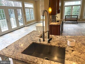 2054 Madrillon Rd in Vienna, VA - Building Photo - Building Photo