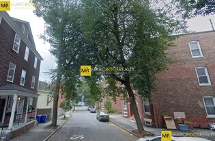 13 Perry St, Unit 1 in Brookline, MA - Building Photo