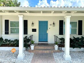 65 NE 107th St in Miami Shores, FL - Foto de edificio - Building Photo