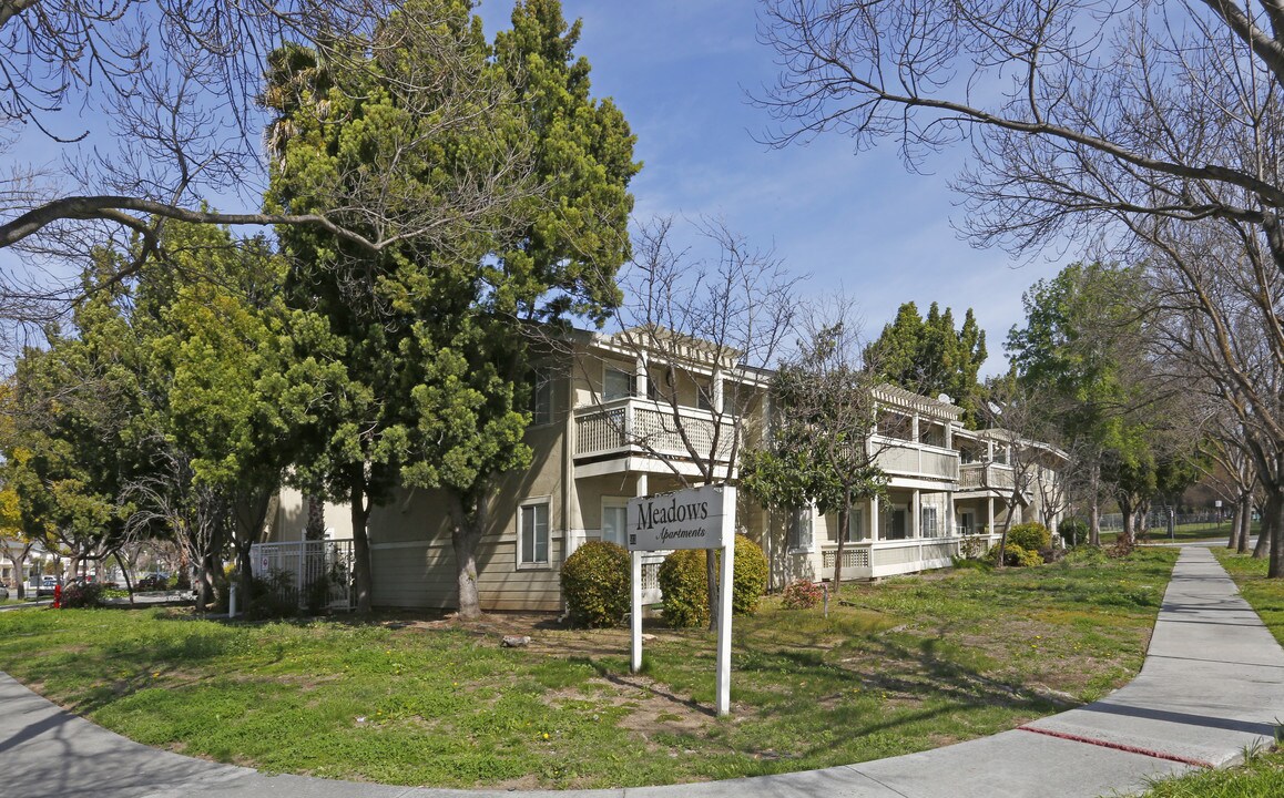 The Meadows Apartments in San Jose, CA - Building Photo