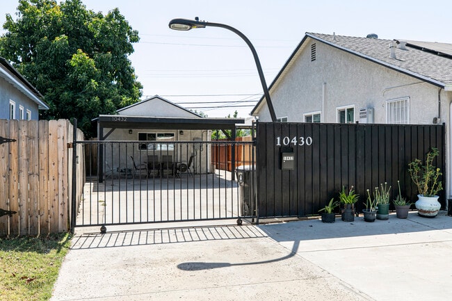property at 10432 Langdon Ave