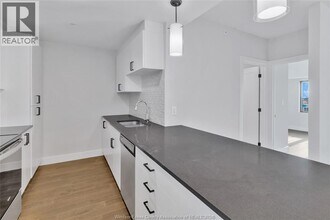 2600 Sandwich W Pkwy in Lasalle, ON - Building Photo - Building Photo