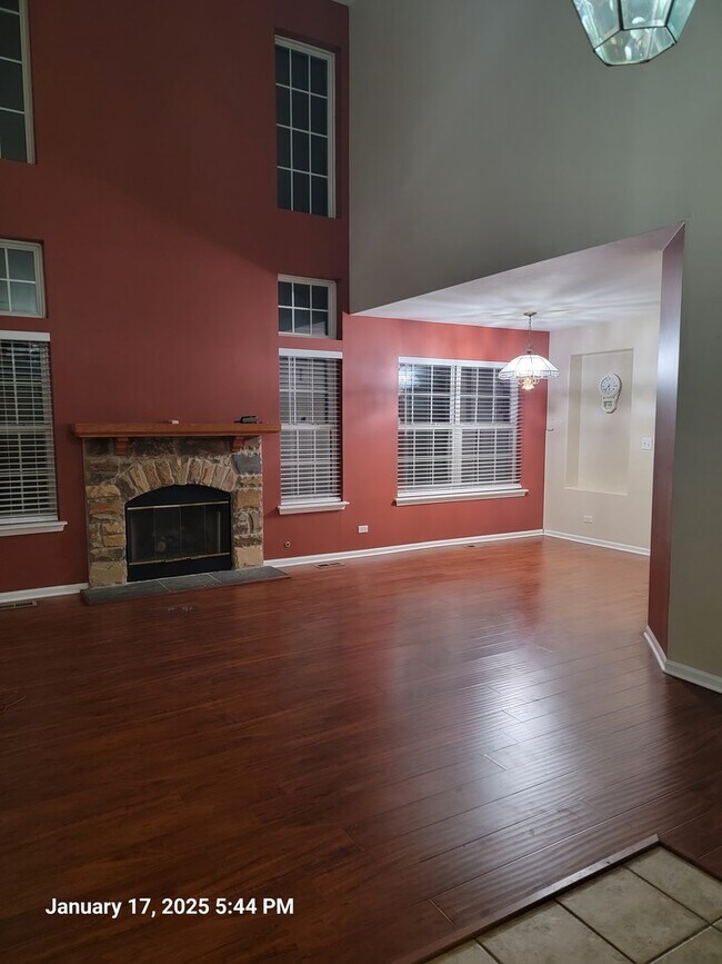 2983 Belle Ln in Schaumburg, IL - Building Photo - Building Photo