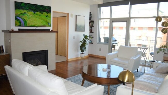 property at 309 W Washington Ave