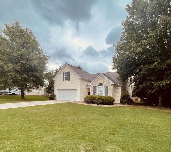 156 Largess Ln in Piedmont, SC - Building Photo - Building Photo