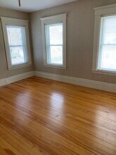 4 Central St, Unit Lakeside Apt in Wakefield, MA - Building Photo - Building Photo