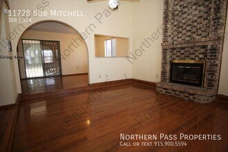 11728 Bob Mitchell Dr in El Paso, TX - Building Photo - Building Photo