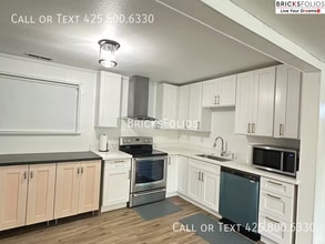 1129 207th Pl in Bothell, WA - Building Photo - Building Photo