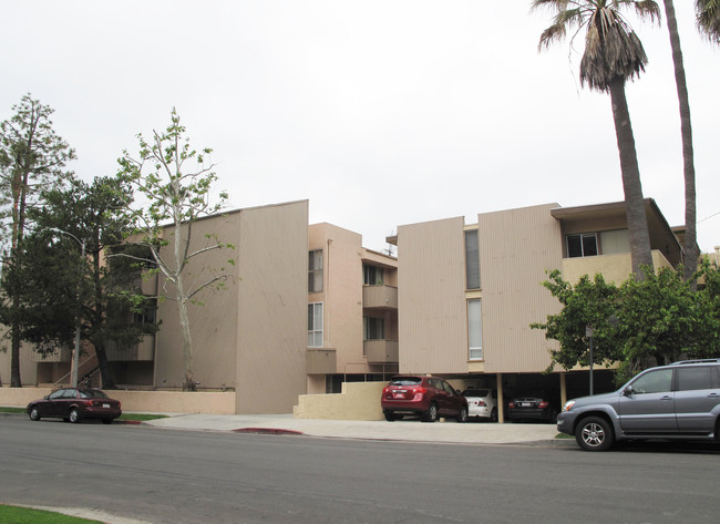 11757 Kiowa Ave in Los Angeles, CA - Building Photo - Building Photo