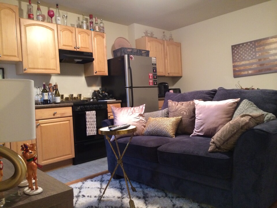 1747 N 16th St, Unit 3 in Philadelphia, PA - Building Photo