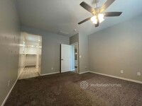 4068 W Coneflower Ln in San Tan Valley, AZ - Foto de edificio - Building Photo