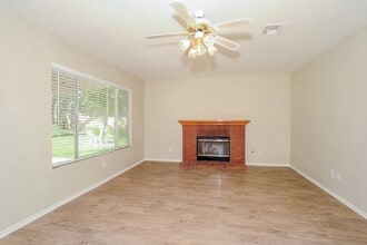 41232 Crispi Ln in Palmdale, CA - Building Photo - Building Photo