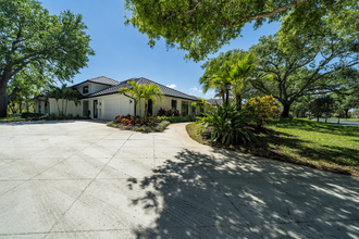 18721 SE River Ridge Rd in Tequesta, FL - Building Photo - Building Photo