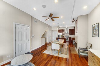 1060 N Paulina St in Chicago, IL - Building Photo - Building Photo