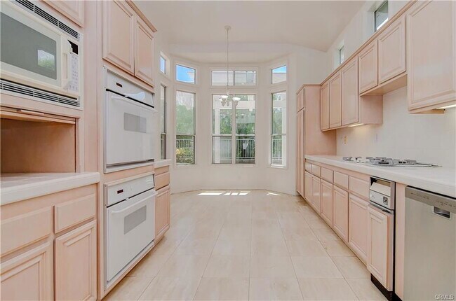 16 Dorchester Green in Laguna Niguel, CA - Building Photo - Building Photo