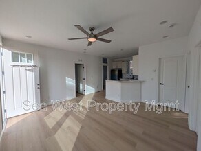 767 Del Riego Ave in Encinitas, CA - Building Photo - Building Photo