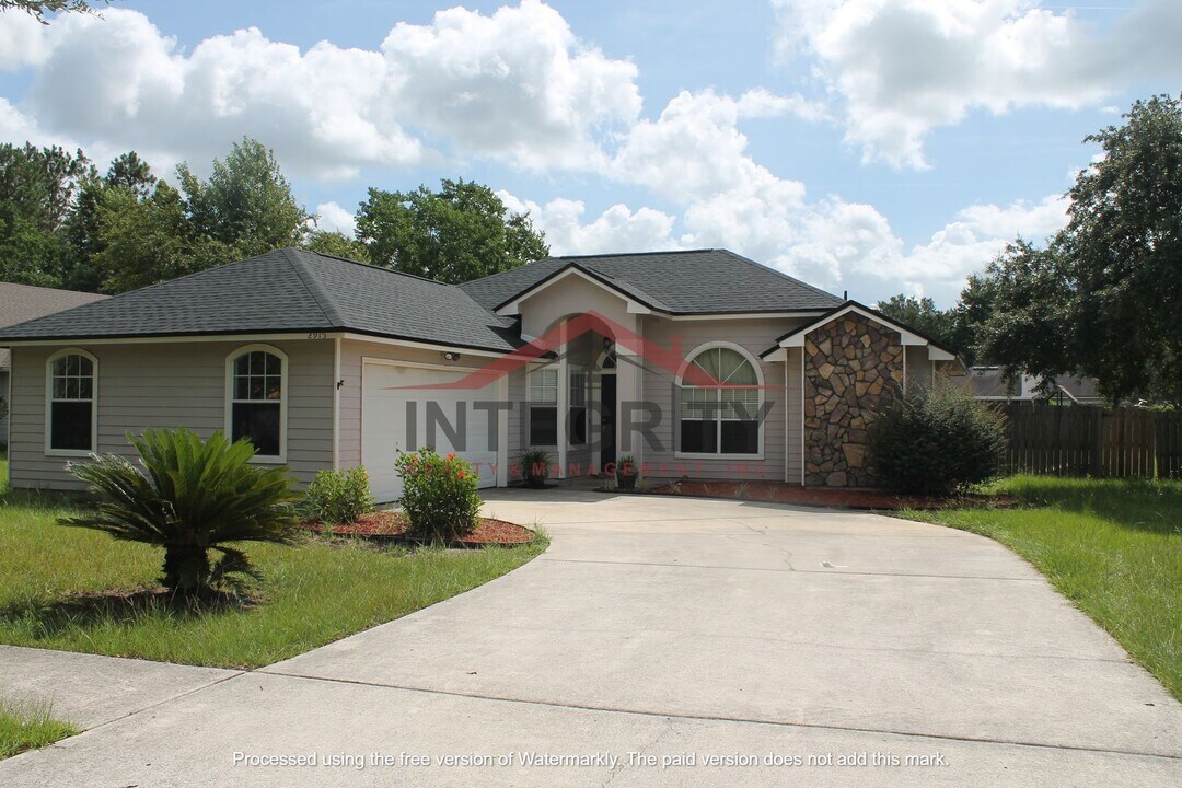 2915 Whirlaway Ct in Green Cove Springs, FL - Building Photo